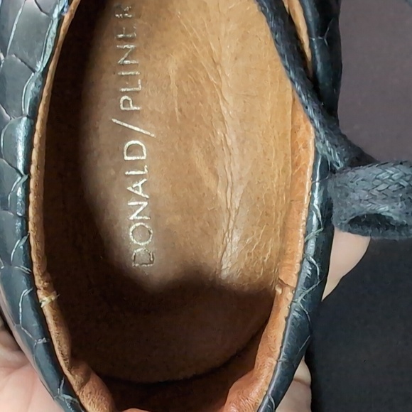 Donald/Pliner Rand Fashion Dark Green Reptile Embossed Sneakers,Size 8. - Picture 9 of 11